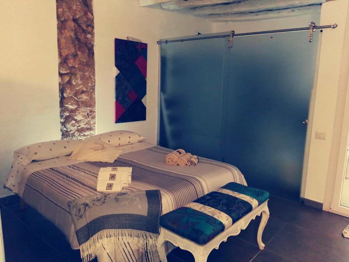 Cozy Loft In The Heart Of Cagliari Villa Luaran gambar